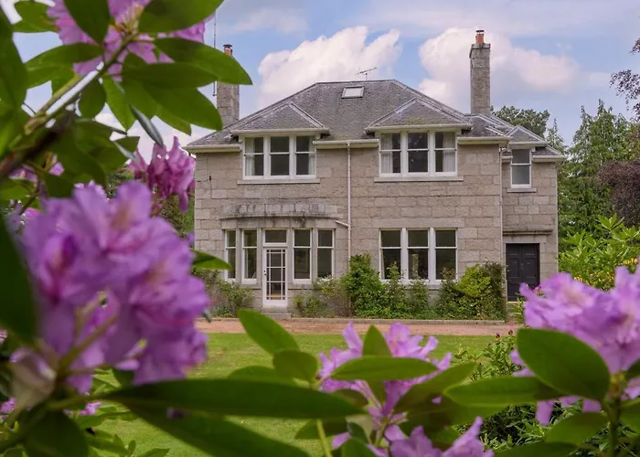 Haven Retreat Scotland - Large 4 Bed House With Woodland Garden, Aboyne ,Royal Deeside