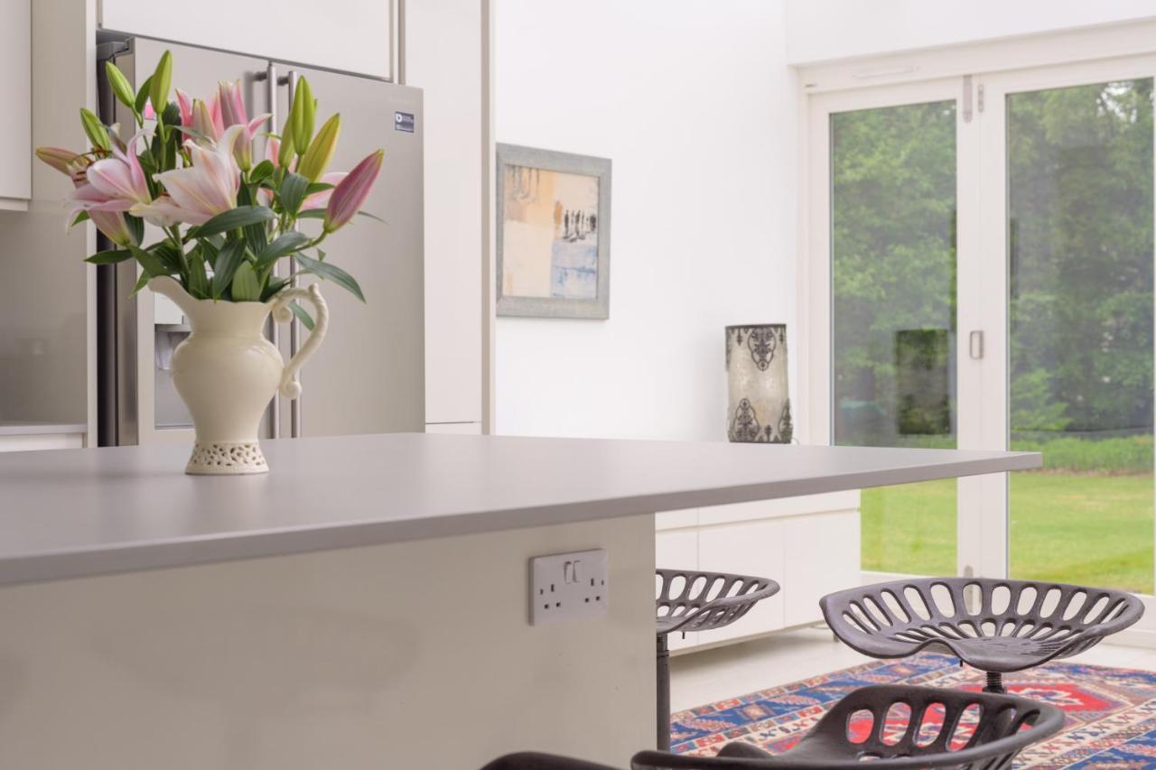 Haven Retreat Scotland - Large 4 Bed House With Woodland Garden, ,royal Deeside Holiday home *